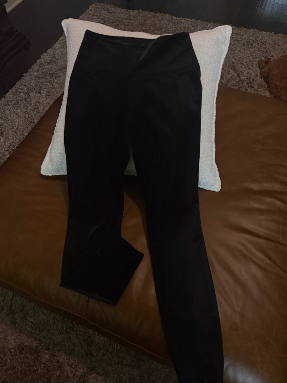 White House Black Market Black Ribbed Velvet Leggings ribbed